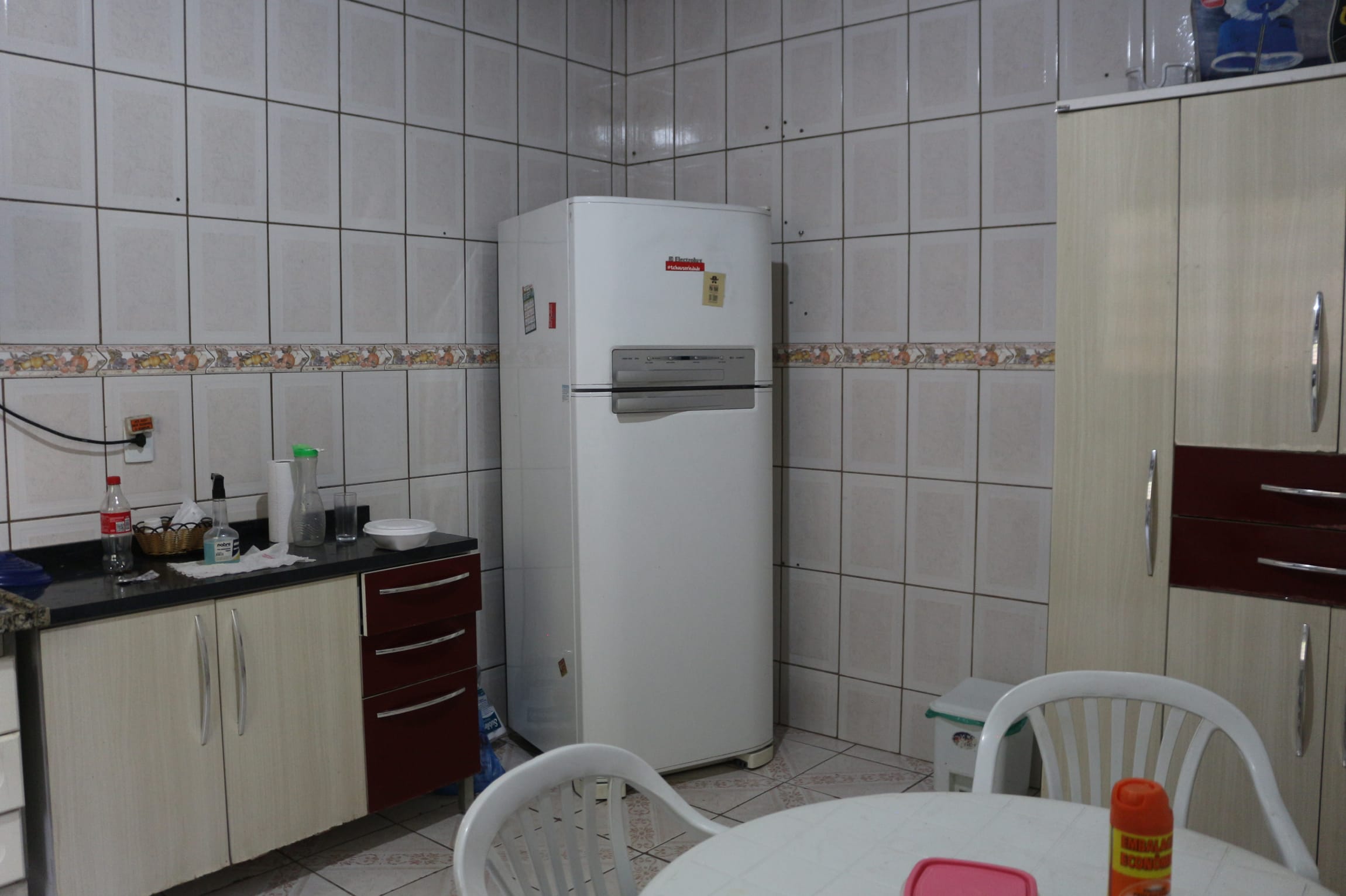 Casa à venda, de 3 quartos, 1 suíte, 2 vagas, no melhor ponto do bairro Heliópolis, Belo Horizonte, MG - Imóvel grande e bem ventilado. miniatura 25