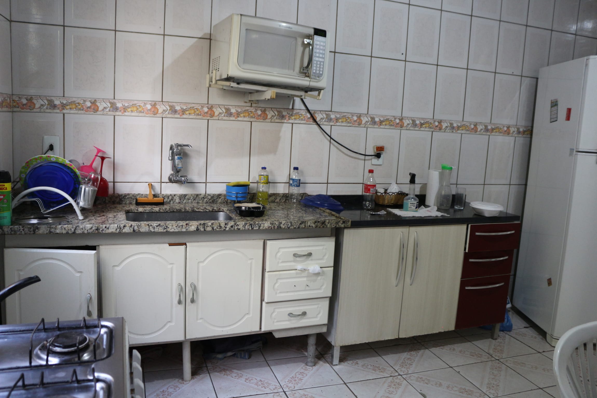 Casa à venda, de 3 quartos, 1 suíte, 2 vagas, no melhor ponto do bairro Heliópolis, Belo Horizonte, MG - Imóvel grande e bem ventilado. miniatura 26