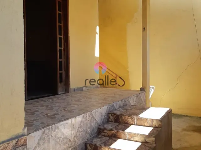 Casa com 220m² 3 quartos e 3 banheiros, à venda, no bairro Heliópolis em Belo Horizonte