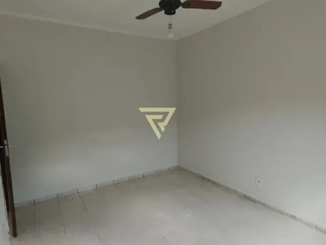 Casa com 300m² 3 quartos e 2 banheiros, à venda, no bairro Jardim Salgado Filho em Ribeirão Preto