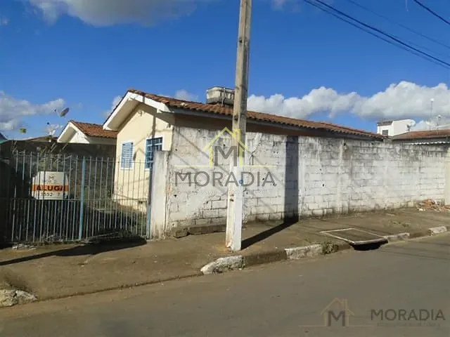 Casa com 250m² 2 quartos e 1 banheiro, à venda, no bairro Jardim Europa I em Guaxupé