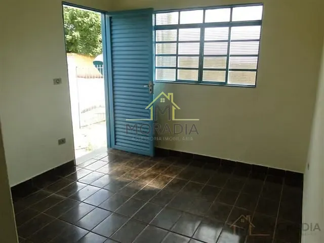 Casa com 250m² 2 quartos e 1 banheiro, à venda, no bairro Jardim Europa I em Guaxupé