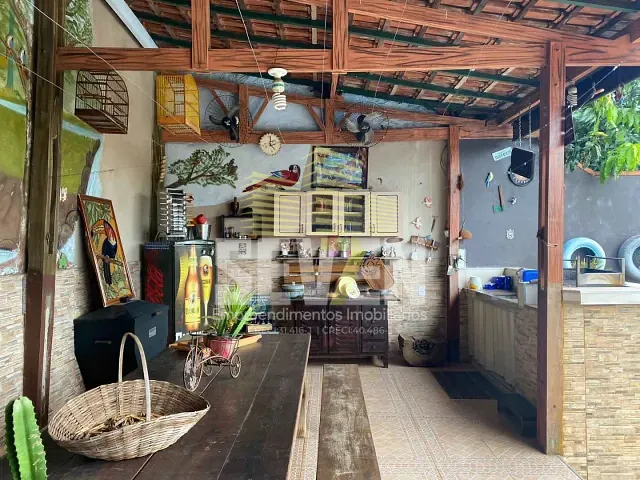 Casa com 324m² 2 quartos e 4 banheiros, à venda, no bairro Núcleo Residencial Presidente Geisel em Bauru