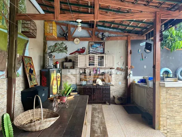 Casa com 324m² 2 quartos e 4 banheiros, à venda, no bairro Núcleo Residencial Presidente Geisel em Bauru