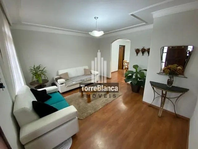 Casa com 462m² 4 quartos e 4 banheiros, à venda, no bairro Estrela em Ponta Grossa