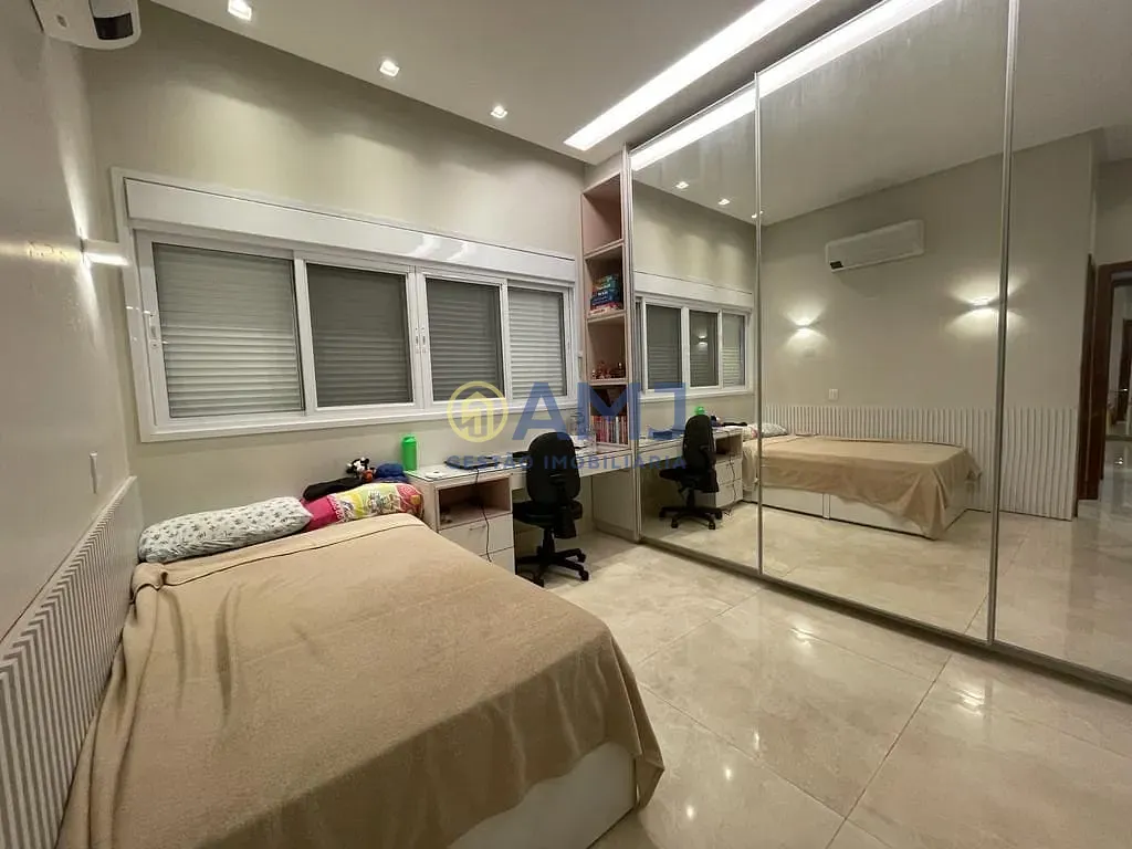 Casa, 4 quartos, 240 m² - Foto 14