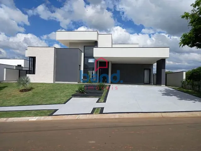 Casa com 600m² 3 quartos e 2 banheiros, à venda, no bairro Portal dos Bandeirantes II em Porto Feliz