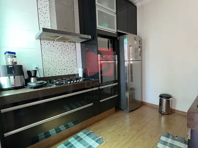 Casa 3 quartos e 2 banheiros, à venda, no bairro Jardim Veneza em Pirassununga