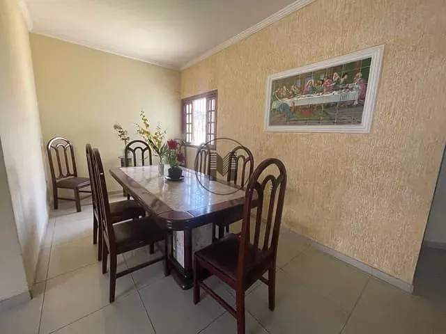 Casa com 500m² 3 quartos e 3 banheiros, à venda, no bairro Jardim Paraíba em Aparecida
