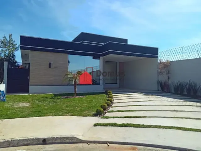 Casa com 490m², à venda, no bairro Piracangaguá (Chácara Flórida) em Taubaté