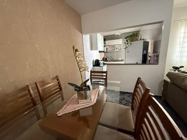 Casa 2 quartos e 1 banheiro, à venda, no bairro Vila Santa Emília em Tatuí