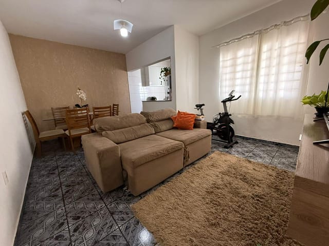 Casa 2 quartos e 1 banheiro, à venda, no bairro Vila Santa Emília em Tatuí