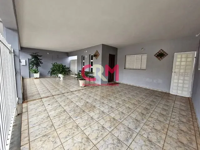Casa com 200m² 2 quartos e 1 banheiro, à venda, no bairro Santo Antonio em Taquaritinga