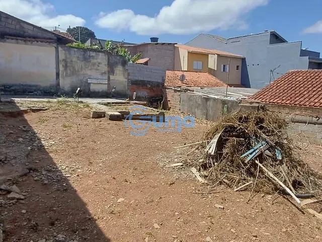 Casa com 250m² 2 quartos e 2 banheiros, à venda, no bairro Cidade Planejada I em Bragança Paulista