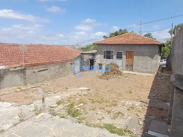 Casa com 250m² 2 quartos e 2 banheiros, à venda, no bairro Cidade Planejada I em Bragança Paulista