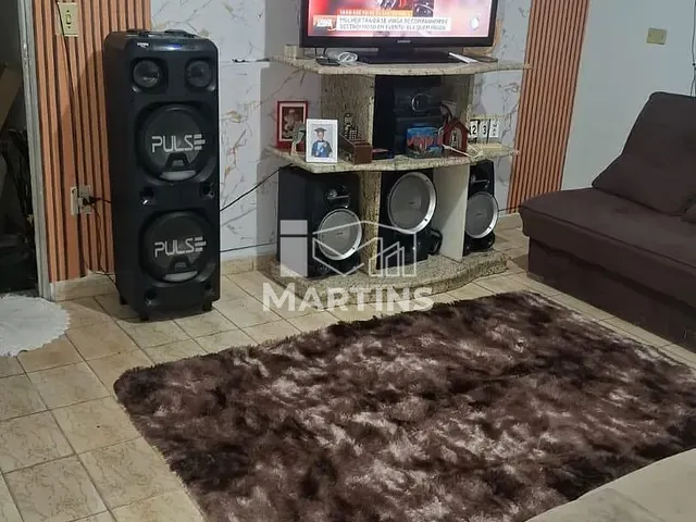 Casa 2 quartos e 1 banheiro, à venda, no bairro Jardim Record em Taboão da Serra
