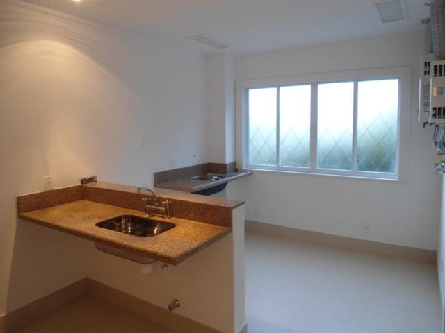 Casa 3 quartos e 1 banheiro, à venda, no bairro INDEPENDENCIA em Petrópolis