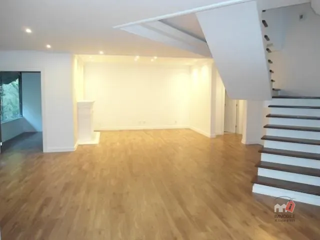 Casa 3 quartos e 1 banheiro, à venda, no bairro INDEPENDENCIA em Petrópolis
