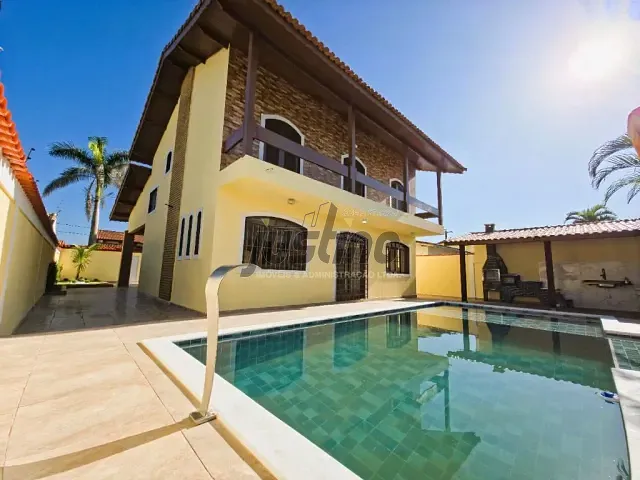 Casa com 410m² 4 quartos e 2 banheiros, à venda, no bairro Jamaica (Praia) em Itanhaém