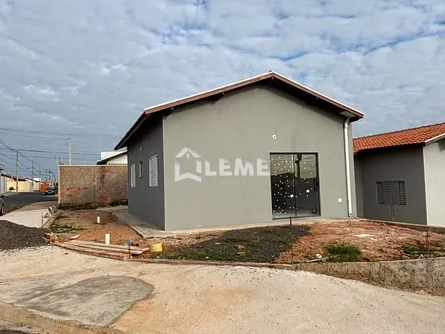 Casa com 182m² 2 quartos e 1 banheiro, à venda, no bairro Jardim Botânico em Mococa