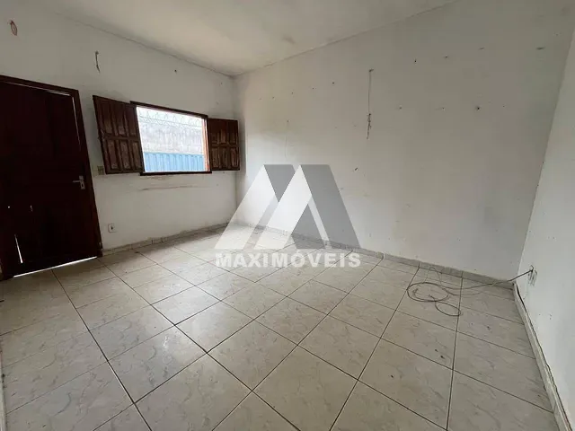 Casa com 360m² 4 quartos e 3 banheiros, à venda, no bairro São Geraldo em Araçuaí