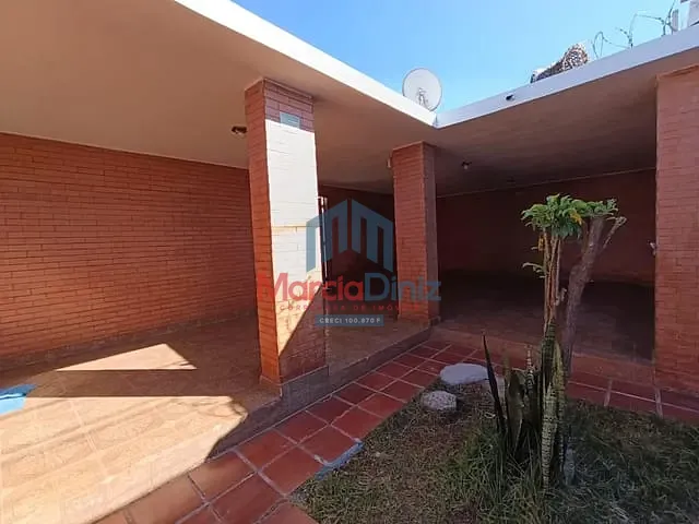 Casa 4 quartos e 2 banheiros, para alugar, no bairro Jardim Independência em Ituverava