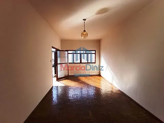 Casa 4 quartos e 2 banheiros, para alugar, no bairro Jardim Independência em Ituverava