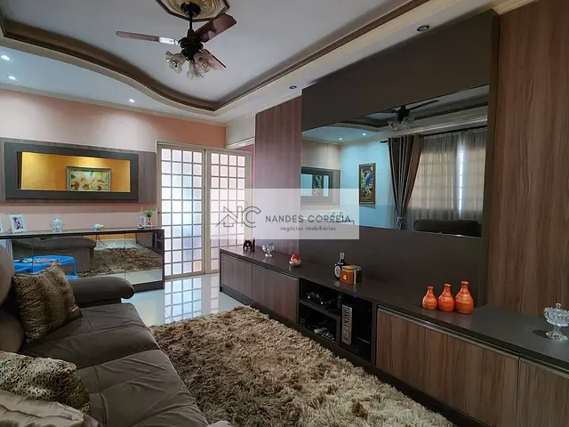 Casa 3 quartos e 3 banheiros, à venda, no bairro Conjunto Café em Londrina
