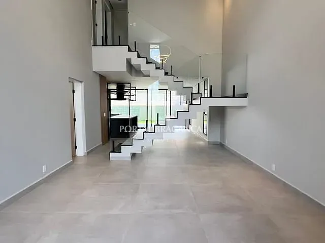 Casa com 410m² 3 quartos e 5 banheiros, à venda, no bairro Condomínio Residencial Euroville II em Bragança Paulista