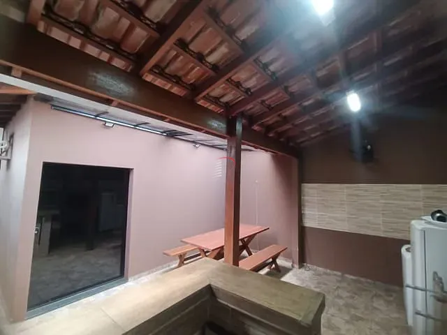 Casa com 125m² 2 quartos e 2 banheiros, à venda, no bairro Residencial Quadra Norte em Londrina