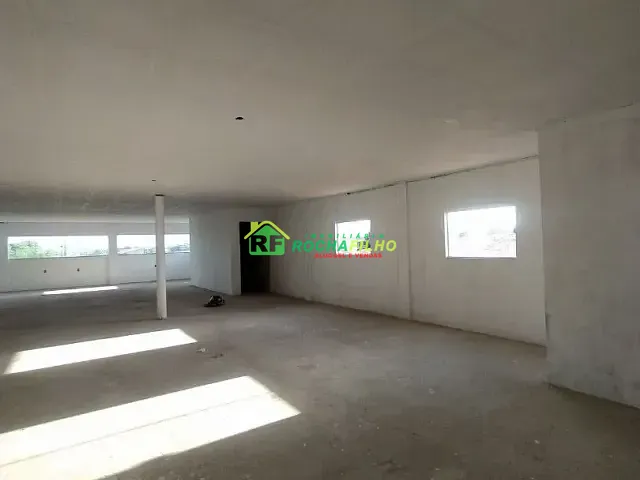 Casa com 528m², para alugar, no bairro Parque Ideal em Teresina