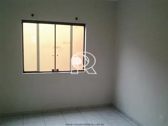 Casa 3 quartos e 2 banheiros, à venda, no bairro Jardim Valeri em Registro
