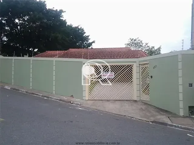Casa 3 quartos e 2 banheiros, à venda, no bairro Jardim Valeri em Registro
