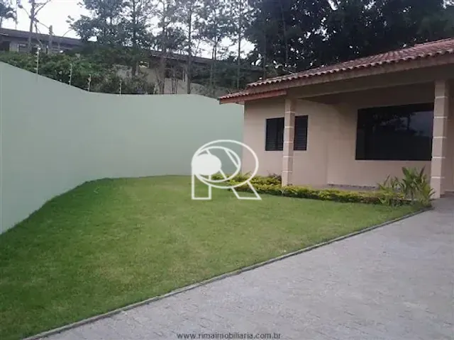 Casa 3 quartos e 2 banheiros, à venda, no bairro Jardim Valeri em Registro