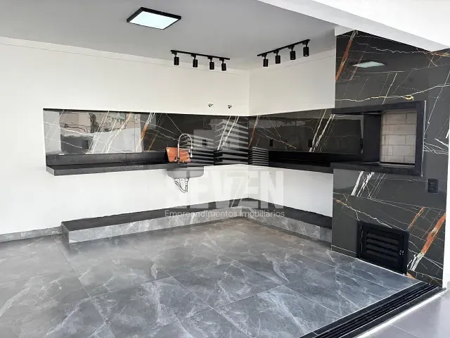 Casa com 363m², à venda, no bairro Jardim Carvalho em Bauru