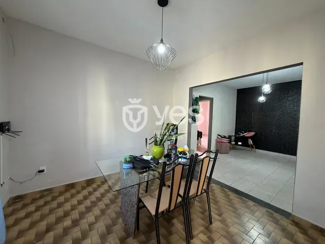 Casa 2 quartos e 1 banheiro, à venda, no bairro Alvorada em Araxá