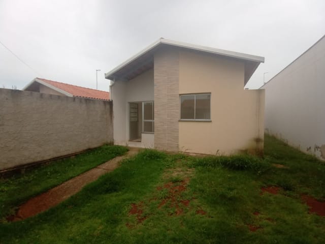 Casa com 160m² 2 quartos e 1 banheiro, para alugar, no bairro Jardim Aurora em São João da Boa Vista