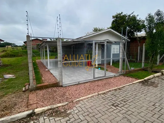 Casa 2 quartos e 1 banheiro, para alugar, no bairro Campo da Brazina em Araricá
