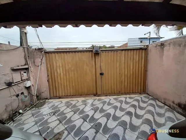 Casa com 270m² 5 quartos e 5 banheiros, à venda, no bairro Parque Jardim Carioca em Campos dos Goytacazes