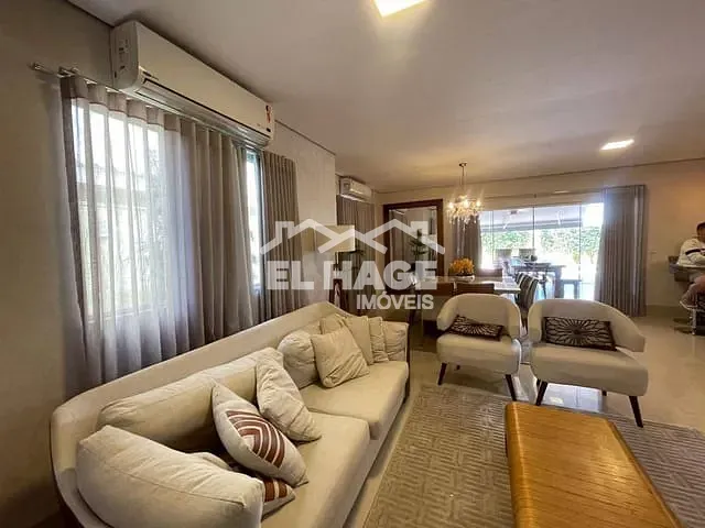 Casa com 375m² 3 quartos e 4 banheiros, à venda, no bairro Jardim Universitário em Cuiabá