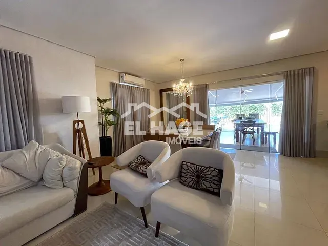 Casa com 375m² 3 quartos e 4 banheiros, à venda, no bairro Jardim Universitário em Cuiabá