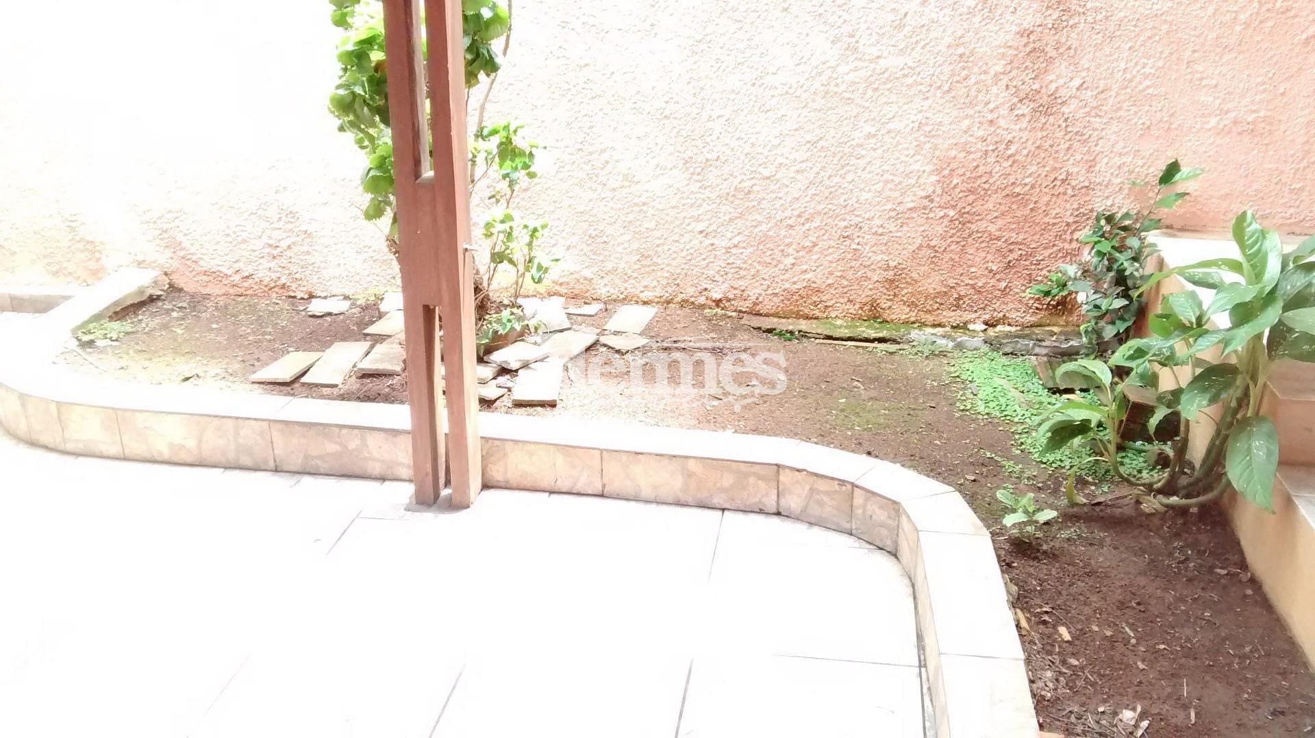 Casa, 4 quartos, 170 m² - Foto 1