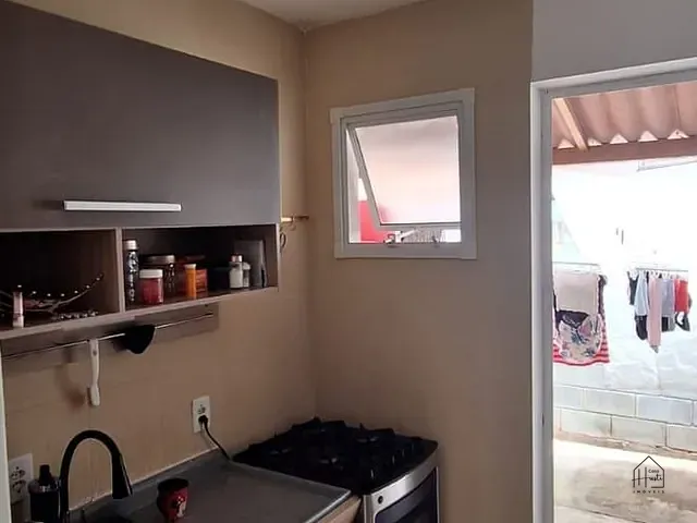 Casa 2 quartos e 2 banheiros, à venda, no bairro Água Espraiada (Caucaia do Alto) em Cotia