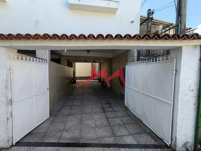 Casa com 275m² 4 quartos e 4 banheiros, à venda, no bairro Barro Vermelho em São Gonçalo