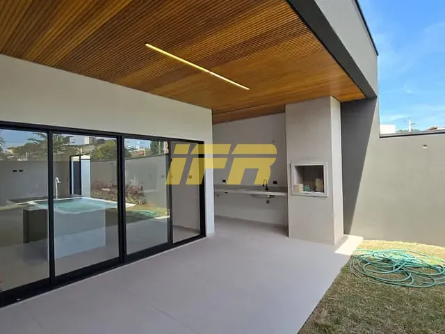 Casa 3 quartos e 3 banheiros, à venda, no bairro Pontal da Amizade em Taubaté