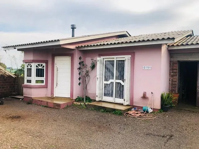 Casa com 170m² 2 quartos e 1 banheiro, à venda, no bairro Canabarro em Teutônia
