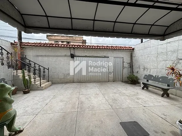 Casa 4 quartos e 5 banheiros, à venda, no bairro Várzea em Recife