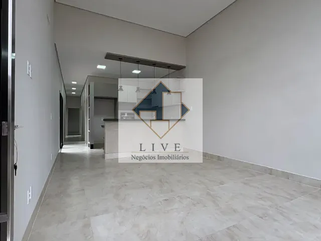 Casa com 207m² 3 quartos e 4 banheiros, à venda, no bairro Parque Brasil 500 em Paulínia