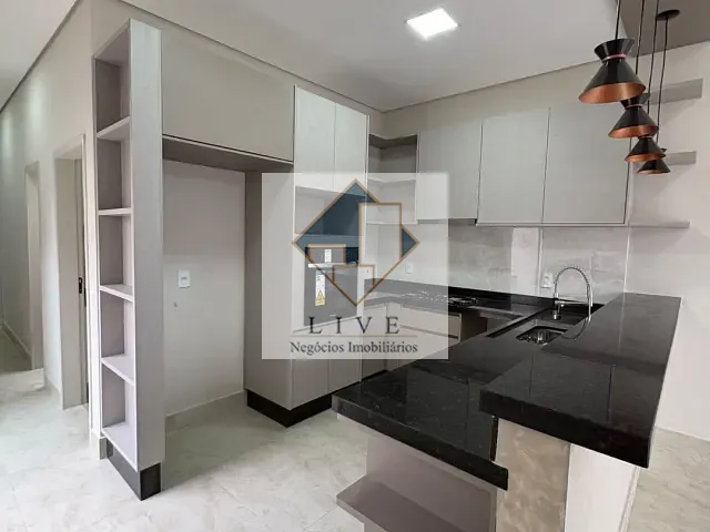 Casa com 207m² 3 quartos e 4 banheiros, à venda, no bairro Parque Brasil 500 em Paulínia
