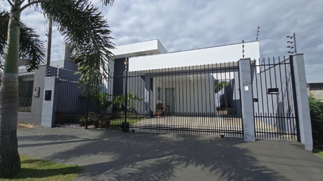 Casa 3 quartos e 2 banheiros, à venda, no bairro Residencial Ícaro em Maringá